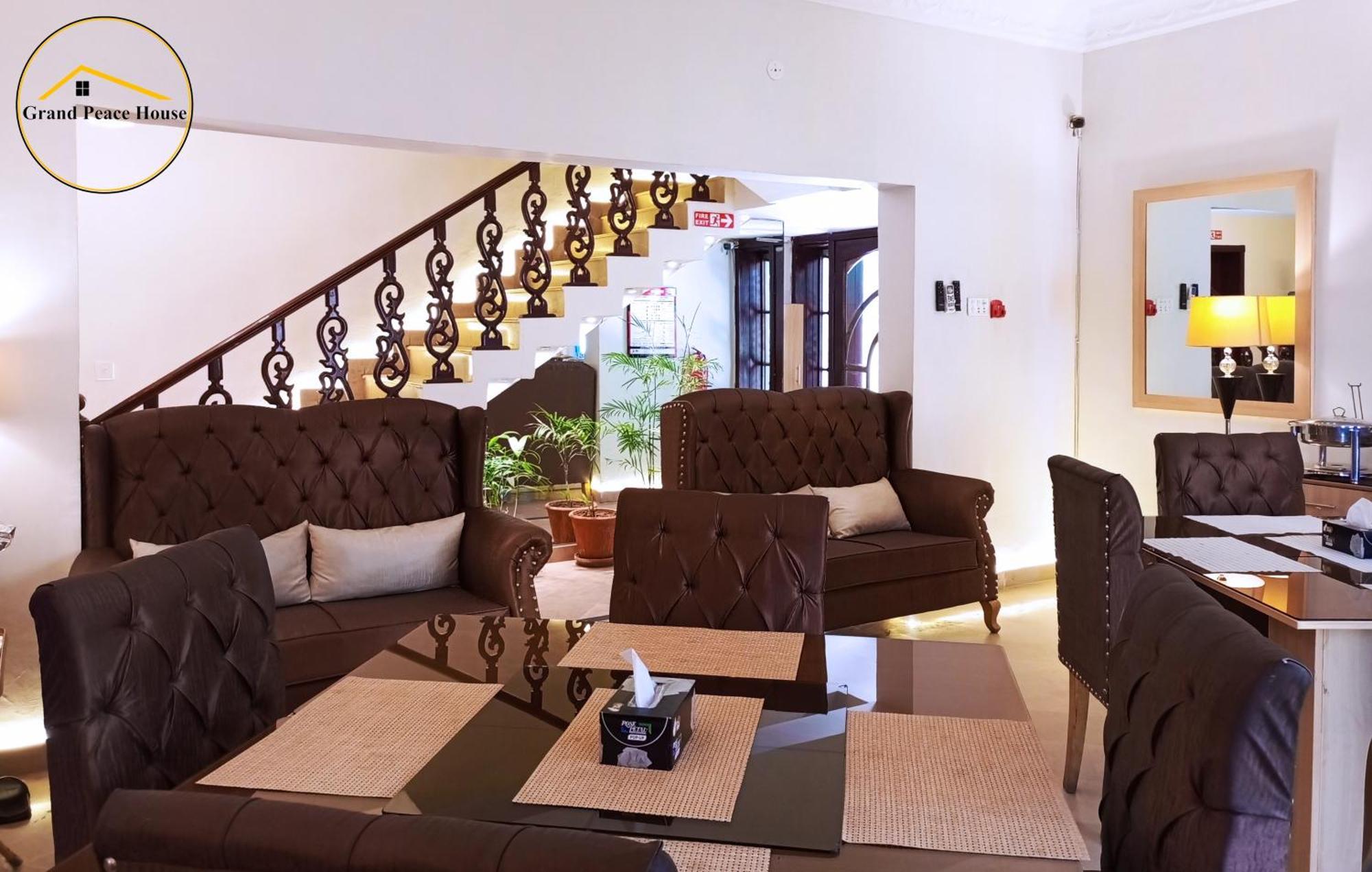 Grand Peace House I Bed & Breakfast İslamabad Dış mekan fotoğraf
