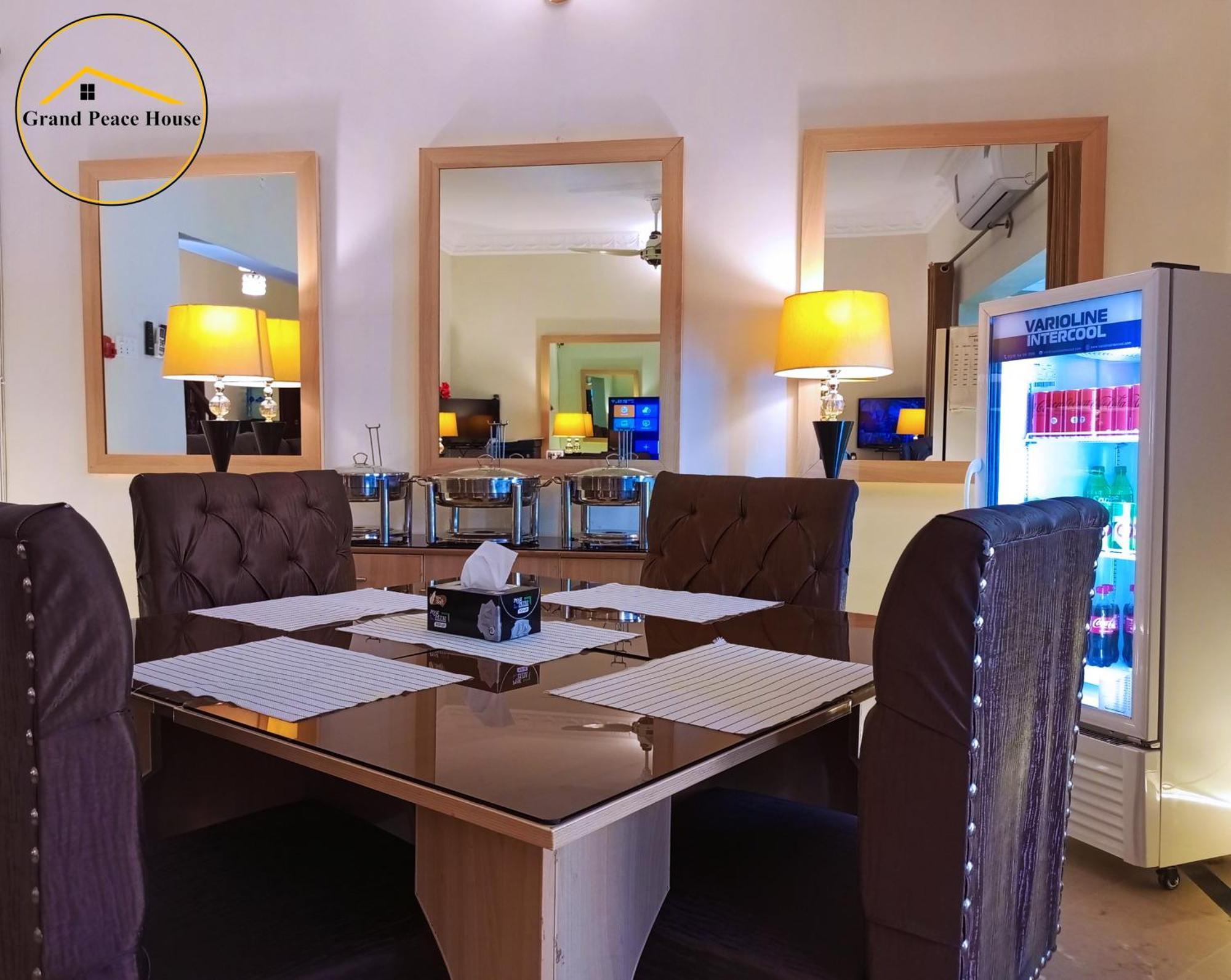 Grand Peace House I Bed & Breakfast İslamabad Dış mekan fotoğraf