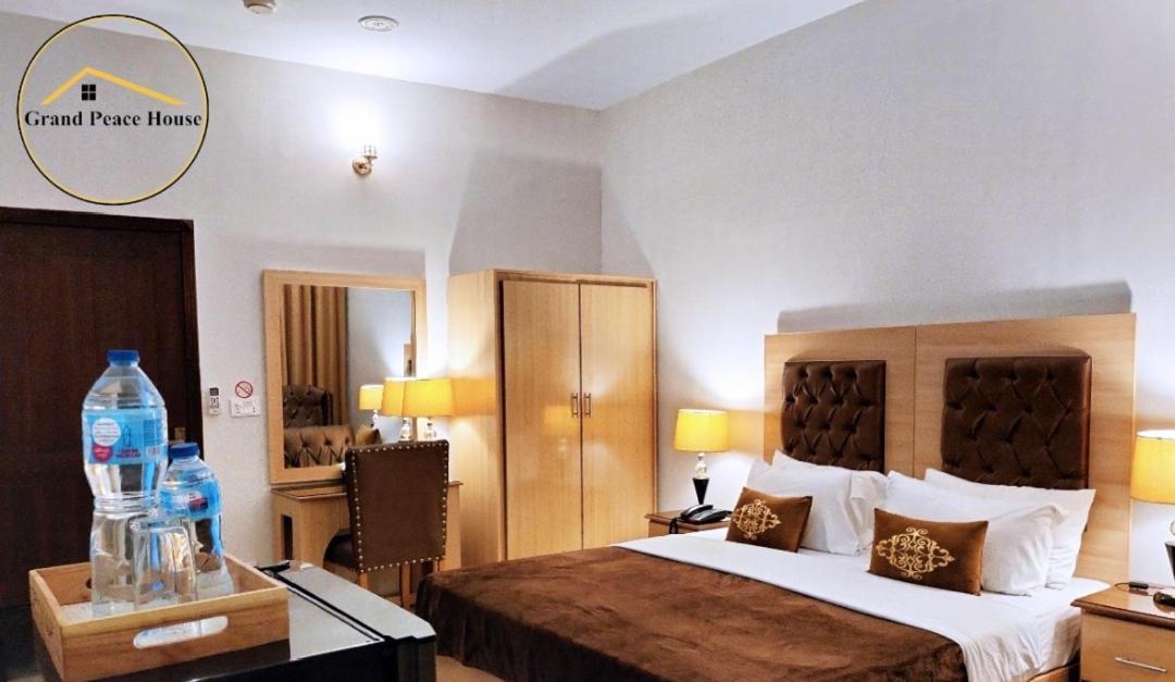 Grand Peace House I Bed & Breakfast İslamabad Dış mekan fotoğraf