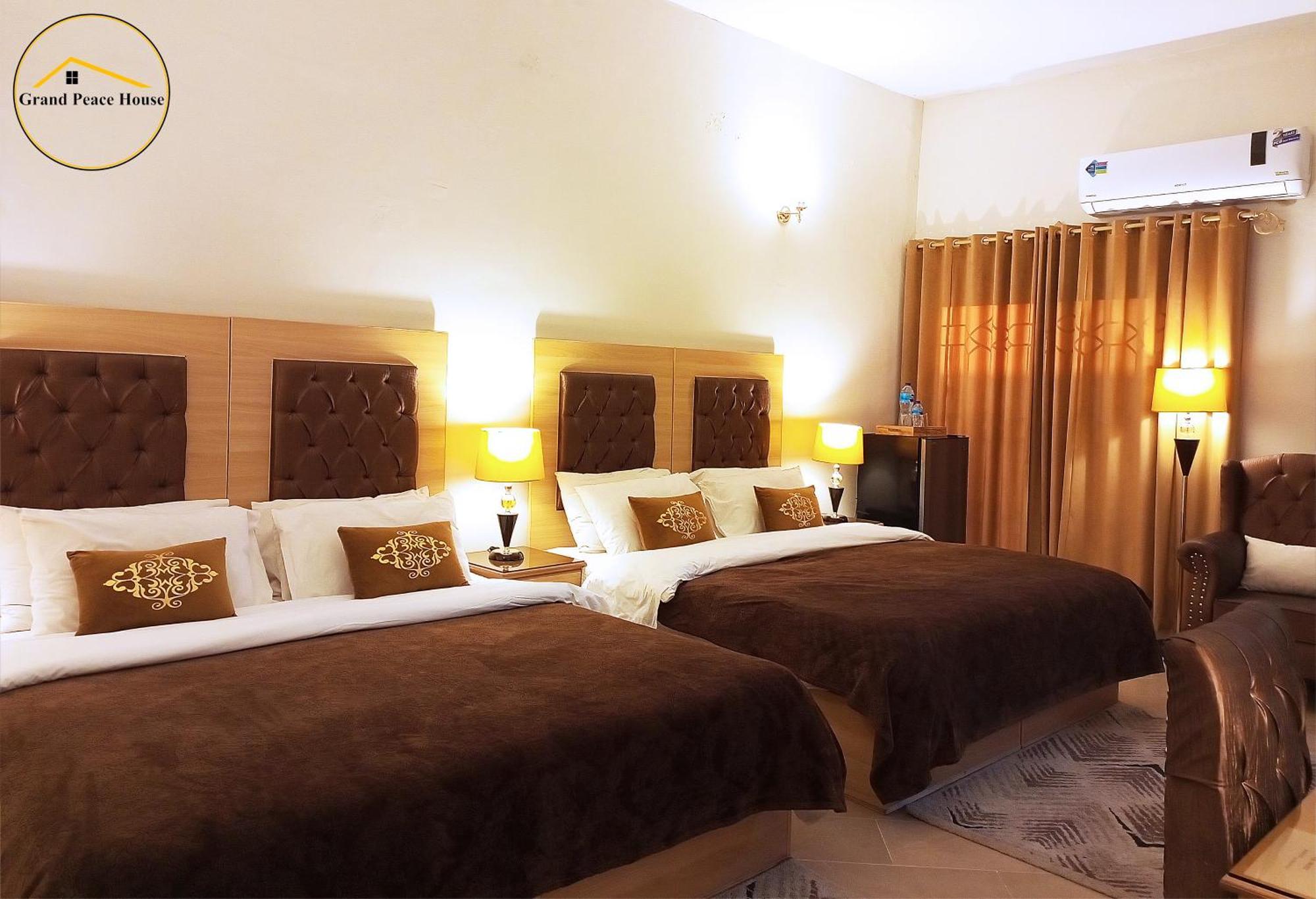 Grand Peace House I Bed & Breakfast İslamabad Dış mekan fotoğraf