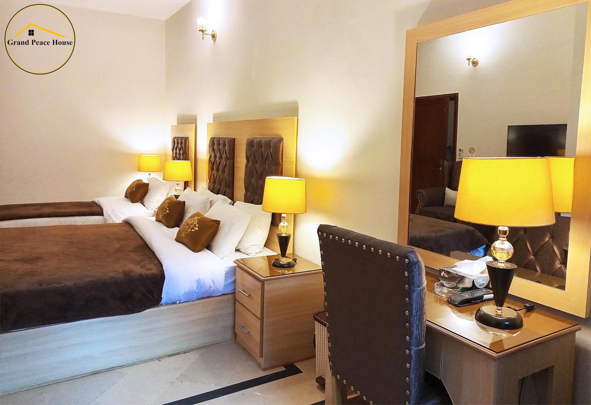 Grand Peace House I Bed & Breakfast İslamabad Dış mekan fotoğraf
